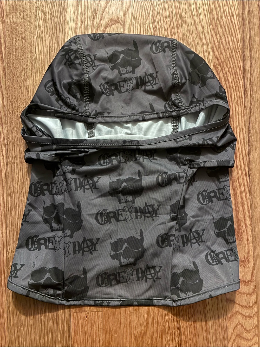 G59 Grey Day Face Mask